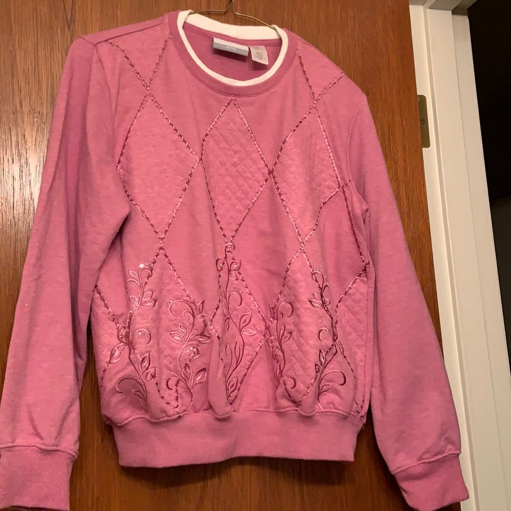 Like new! Alfred Dunner pretty pink sweatshirt